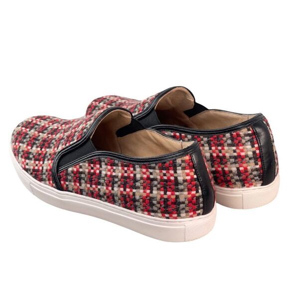 J/Slides Womens Slip On Shoes Red Black Geometric Round Toe Low Top 8 EUC - Picture 4 of 10